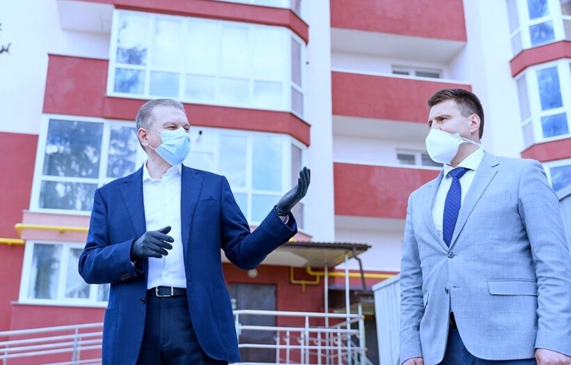 Електромонтажні роботи у багатоповерховому муніципальному будинку, що по вул. Маяковського 138 м. Вінниця