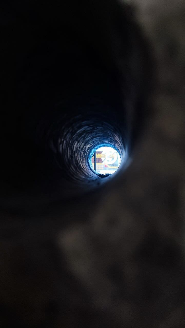 almazne burinnya elektromontazhni roboty