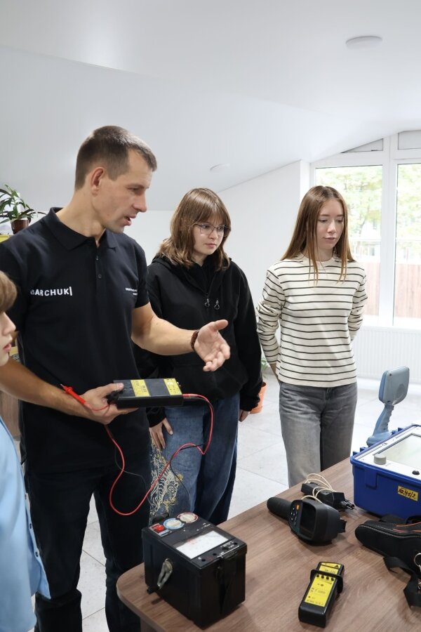 elektromontazhna kompaniya Barchuk
