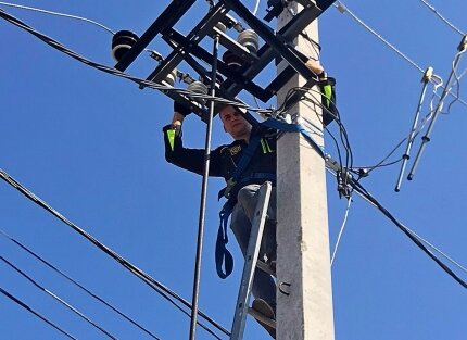 Ревізія та регулювання високовольтного роз`єднувача РЛНД-10 на масиві Академічний у м. Вінниця — Фото 2